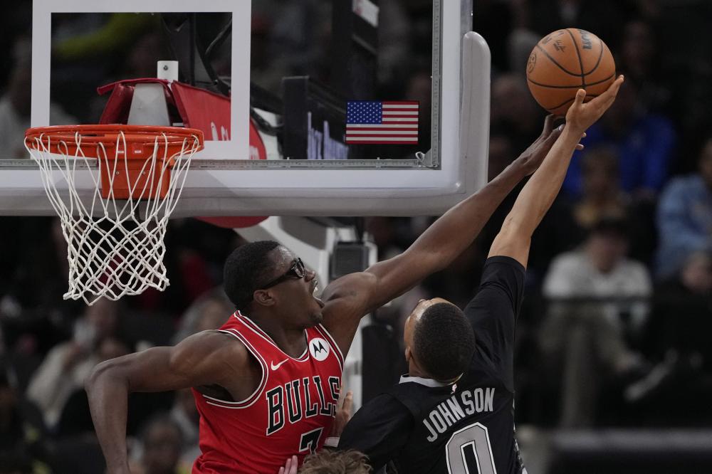 提到卢卡若 提到卢卡若