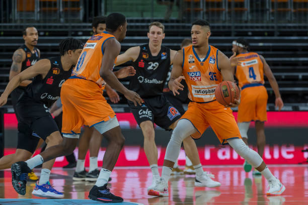 理的严格要 理的严格要