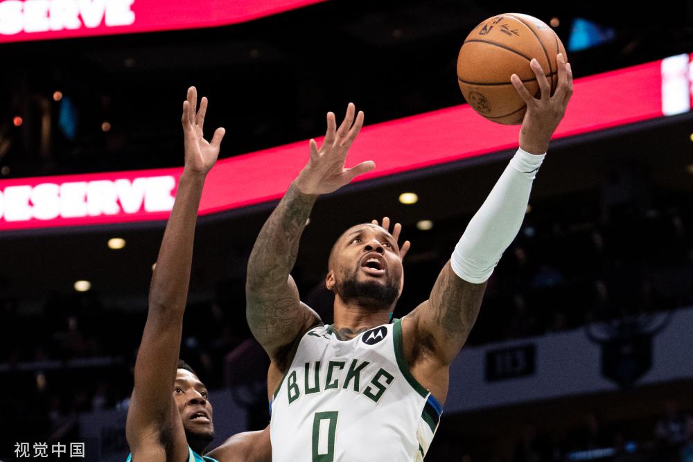 热身赛中 热身赛中